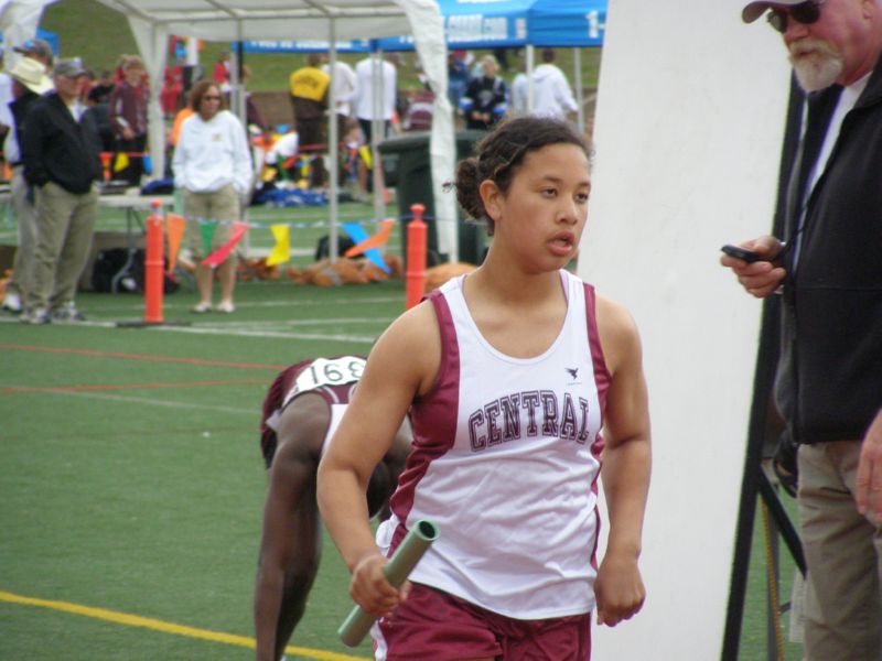 3200 Meter Relay - Girls Class A (11 of 55)