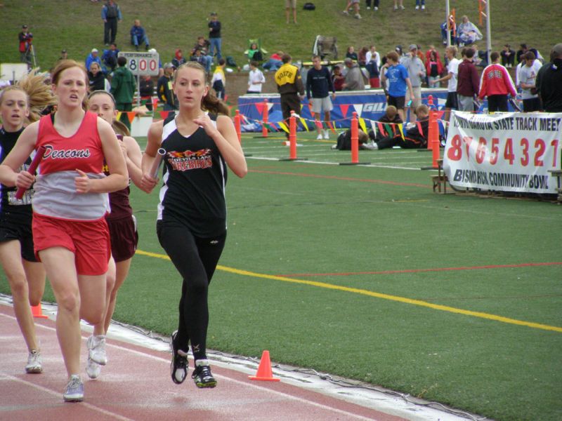 3200 Meter Relay - Girls Class A (17 of 55)