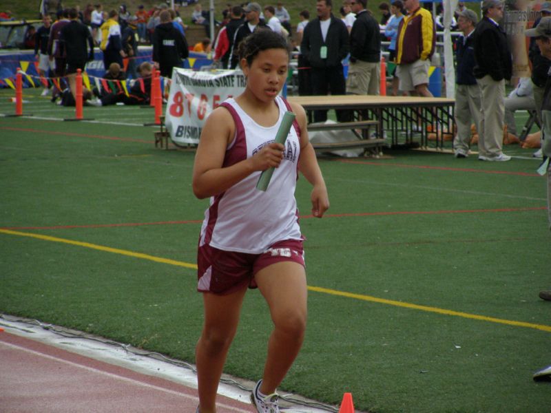 3200 Meter Relay - Girls Class A (18 of 55)