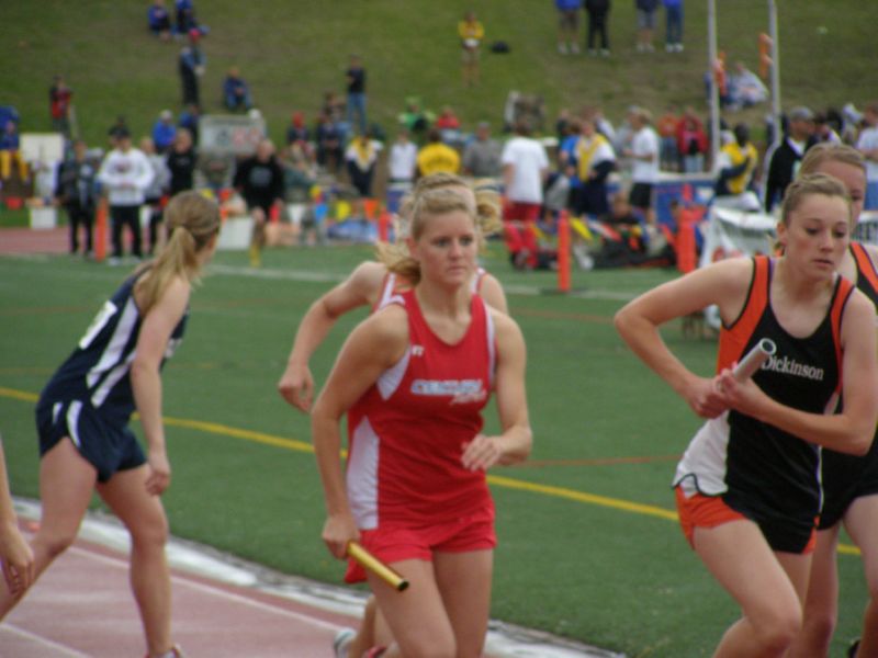 3200 Meter Relay - Girls Class A (21 of 55)