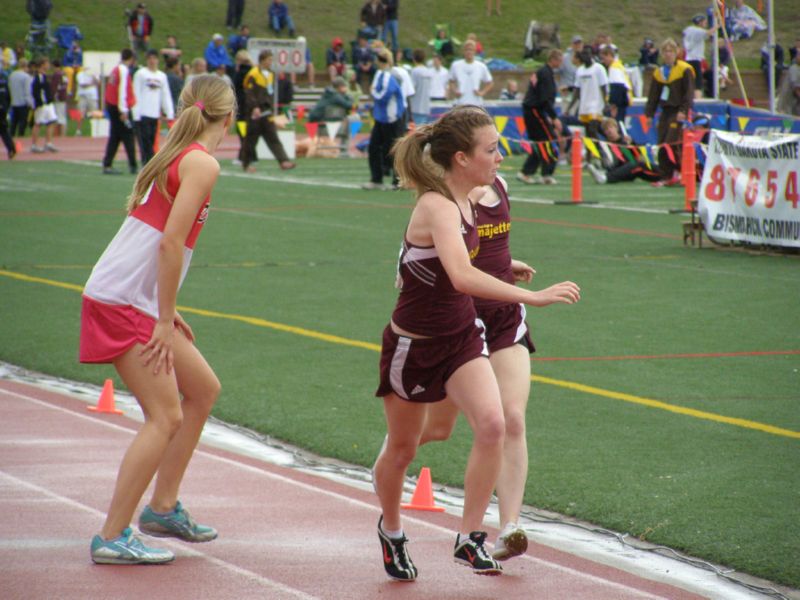 3200 Meter Relay - Girls Class A (24 of 55)