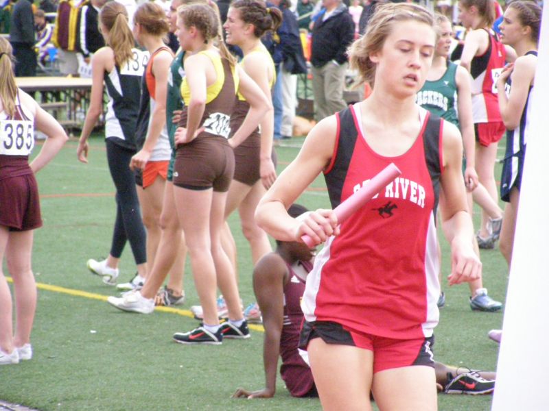 3200 Meter Relay - Girls Class A (30 of 55)