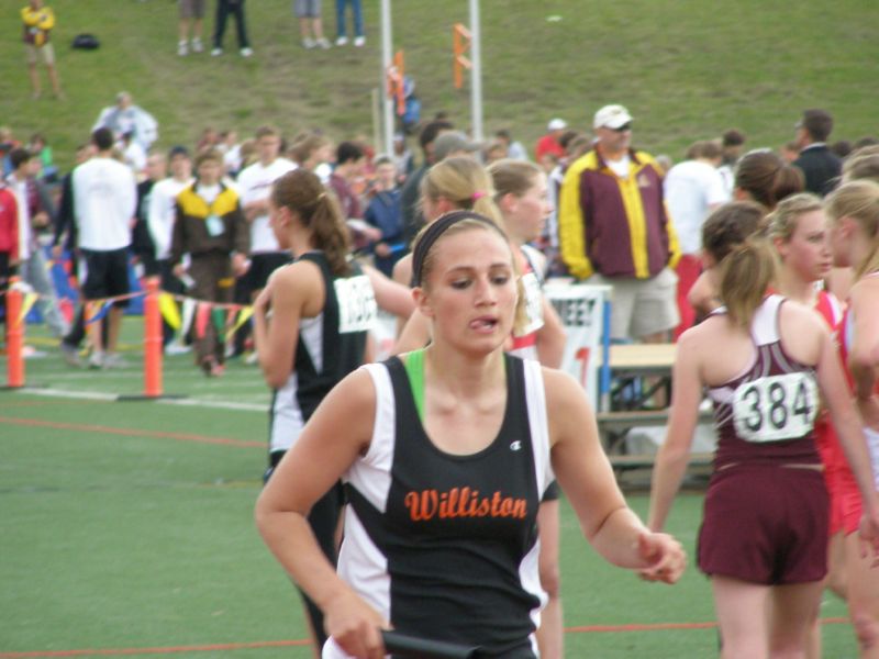 3200 Meter Relay - Girls Class A (41 of 55)