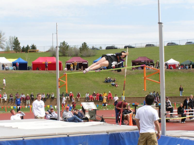 Pole Vault - Girls Class A (4 of 17)