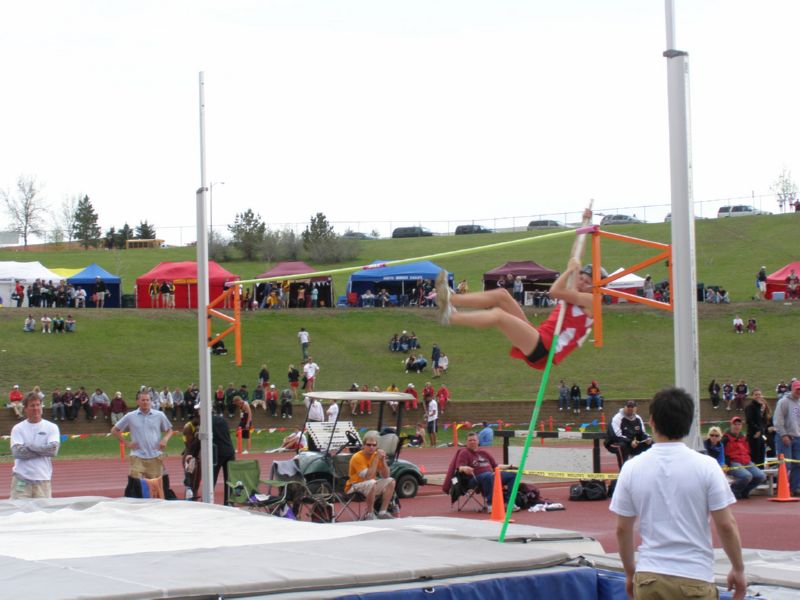 Pole Vault - Girls Class A (8 of 17)