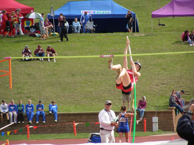 Pole Vault - Girls Class A (10 of 17)