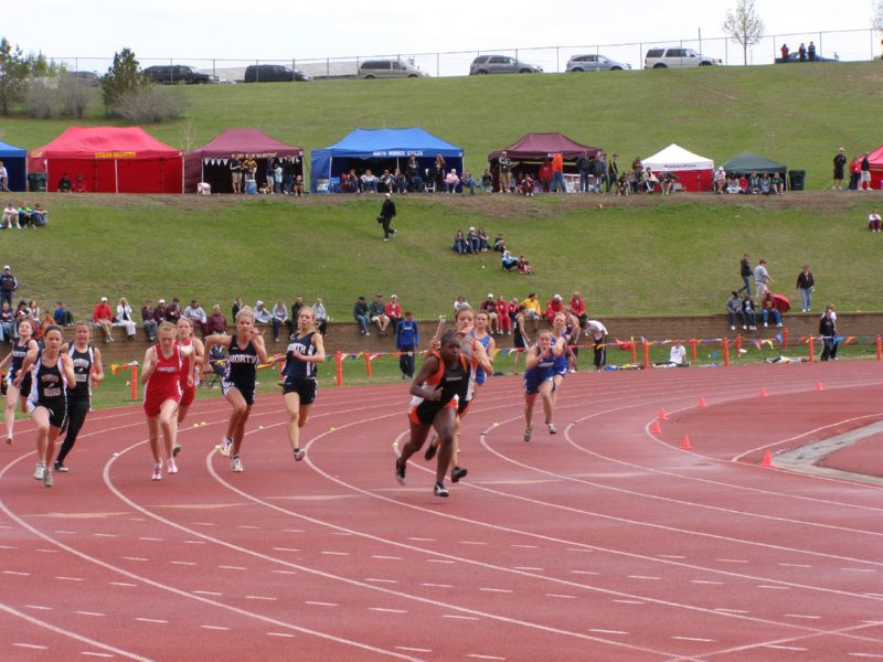 Class A Girls 400 Relay (2 of 11)