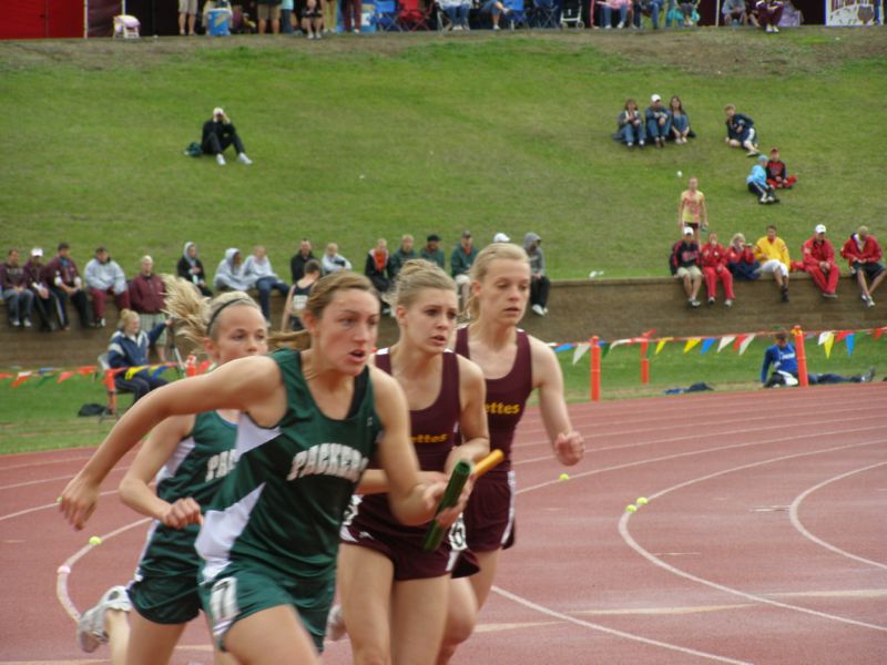 Class A Girls 400 Relay (6 of 11)