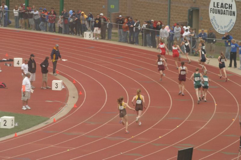 Class A Girls 800 Relay (28 of 40)