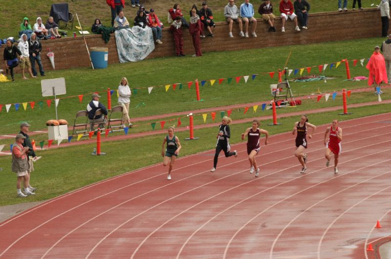 Class A Girls 200 (9 of 17)