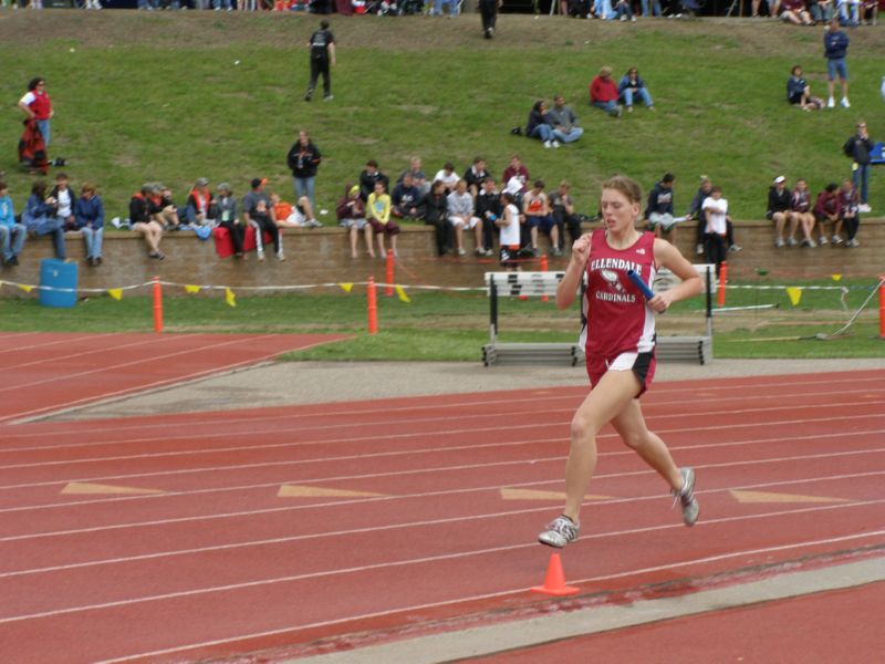 3200 Meter Relay - Girls Class B (9 of 36)