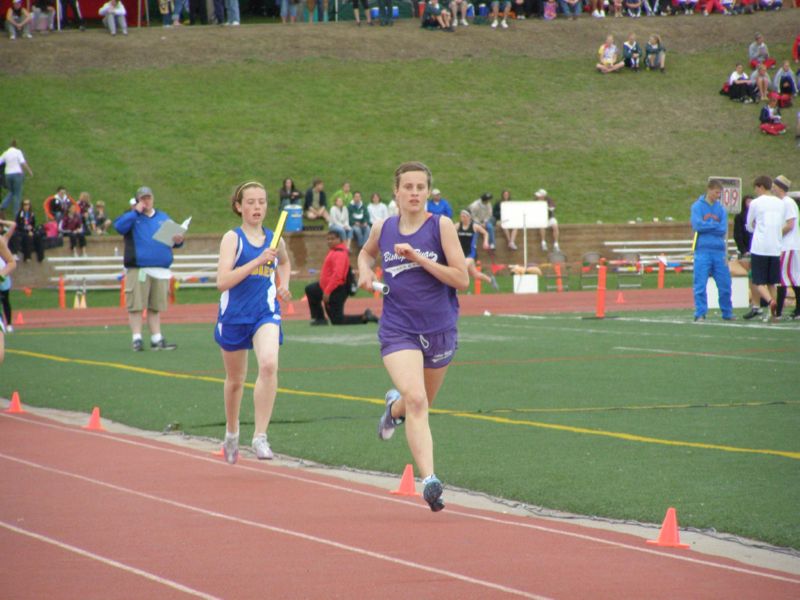 3200 Meter Relay - Girls Class B (17 of 36)