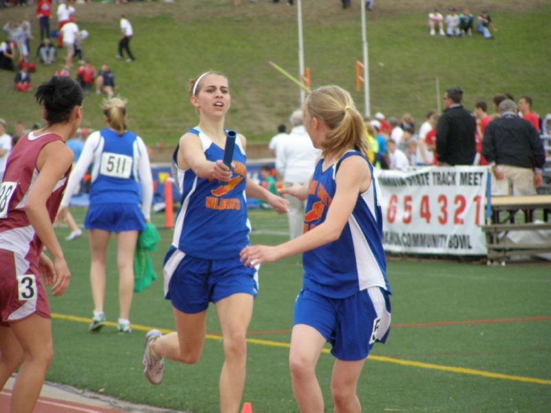 3200 Meter Relay - Girls Class B (22 of 36)