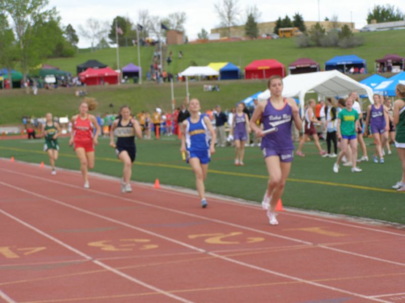 3200 Meter Relay - Girls Class B (31 of 36)