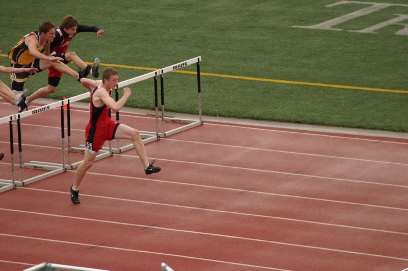 High Hurdles - Girls Class B (5 of 20)