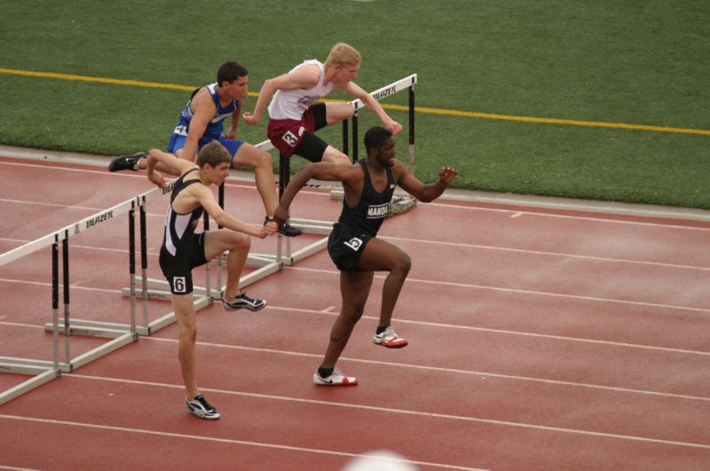 High Hurdles - Girls Class B (14 of 20)