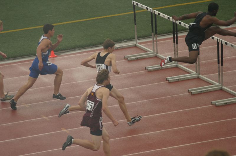 High Hurdles - Girls Class B (17 of 20)