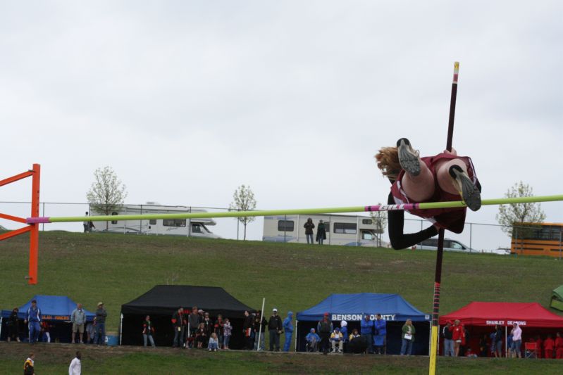 Class B Girls Pole Vault (4 of 16)