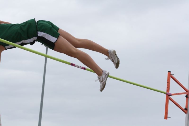 Class B Girls Pole Vault (11 of 16)