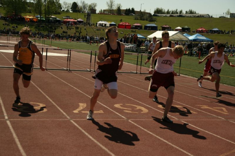 300 Meter Hurdles - Boys Class A (5 of 7)