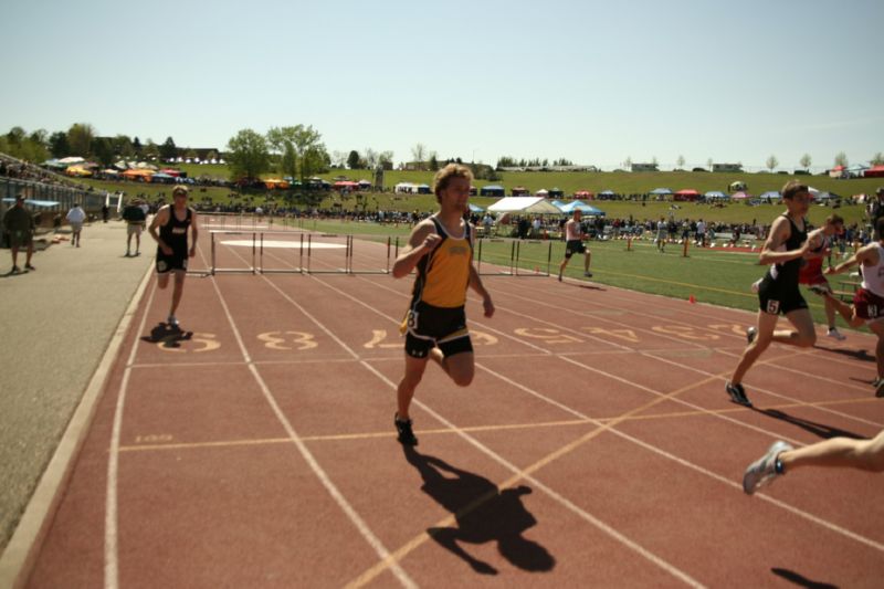 300 Meter Hurdles - Boys Class A (7 of 7)