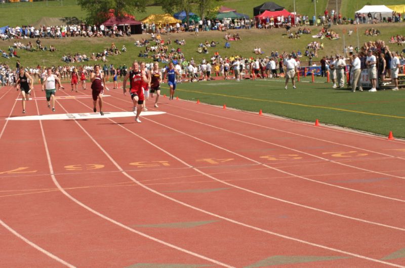 400 Meter Relay - Boys Class A (5 of 8)