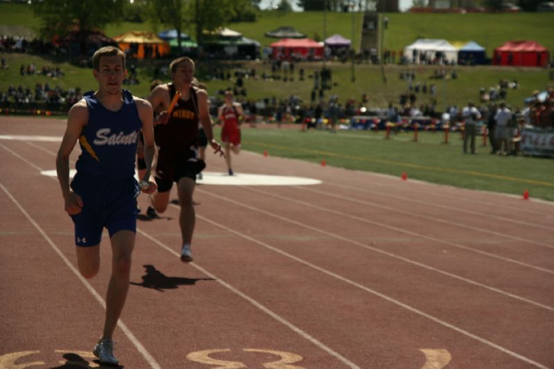 800 Meter Relay - Boys Class A (4 of 20)