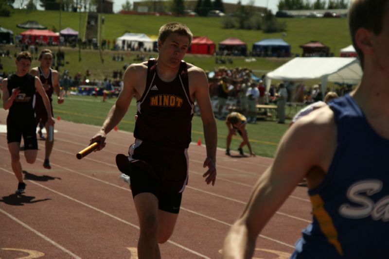 800 Meter Relay - Boys Class A (6 of 20)