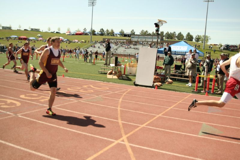 300 Meter Hurdles - Boys Class B (5 of 7)