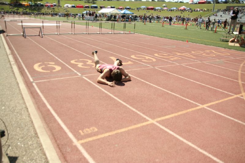 300 Meter Hurdles - Boys Class B (6 of 7)