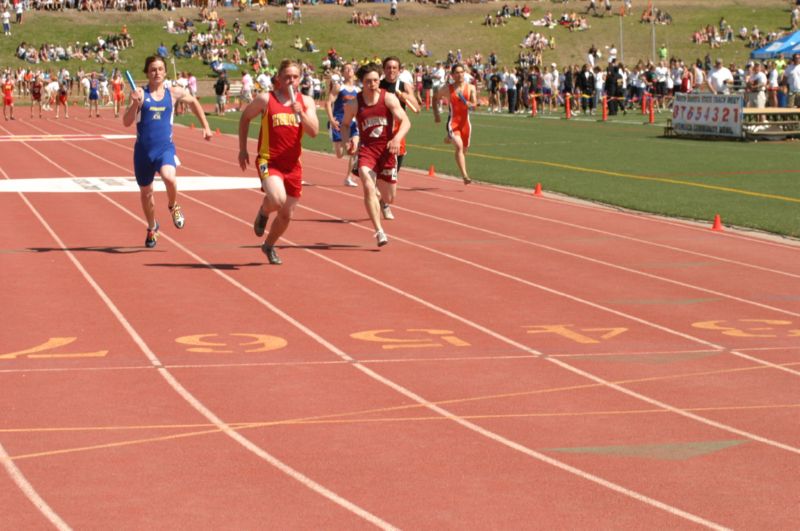 400 Meter Relay - Boys Class B (6 of 7)