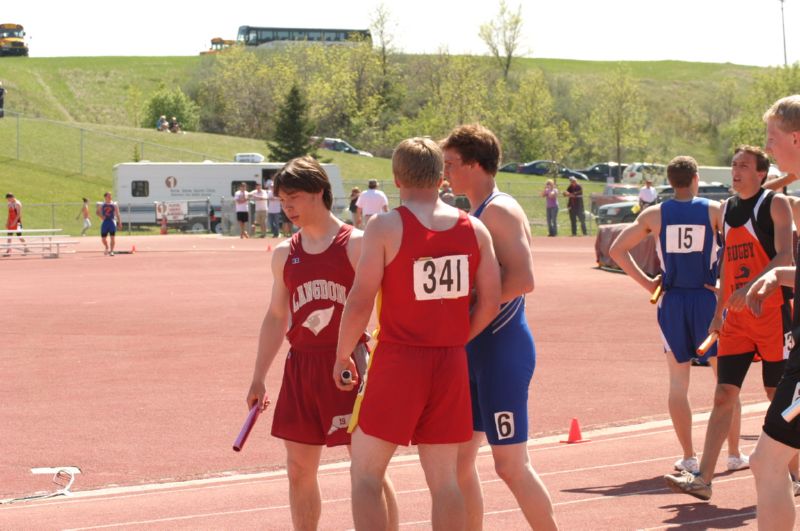 400 Meter Relay - Boys Class B (7 of 7)