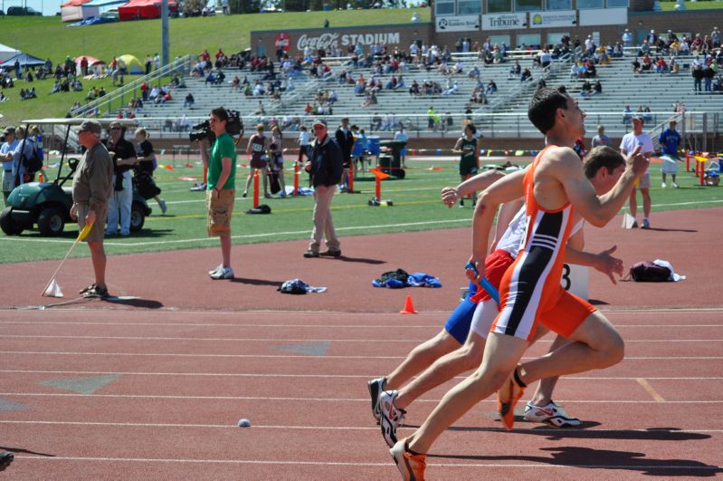 800 Meter Relay - Boys Class B (18 of 25)