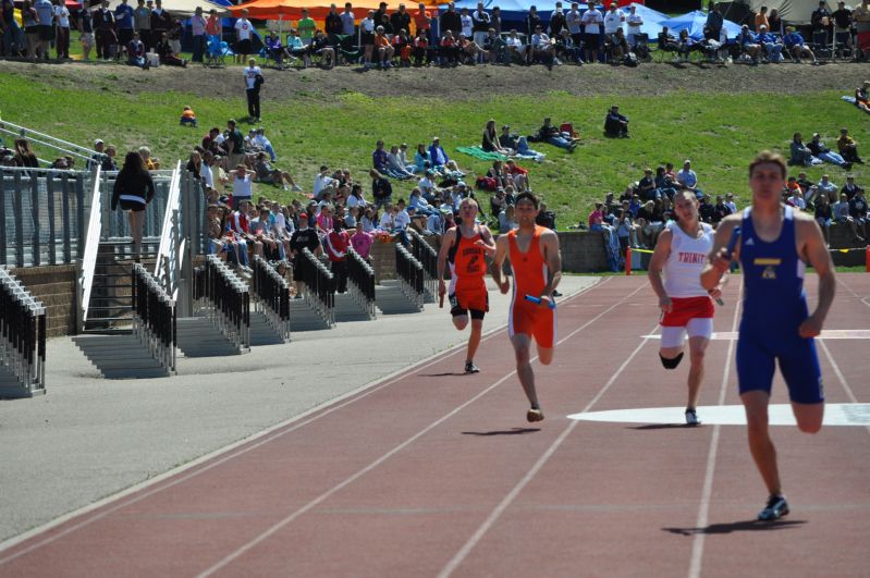 800 Meter Relay - Boys Class B (23 of 25)