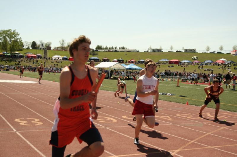 800 Meter Relay - Boys Class B (5 of 25)