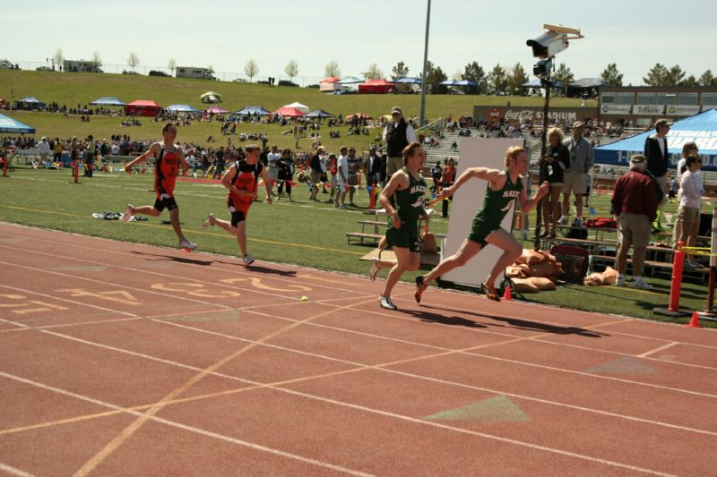 800 Meter Relay - Boys Class B (6 of 25)