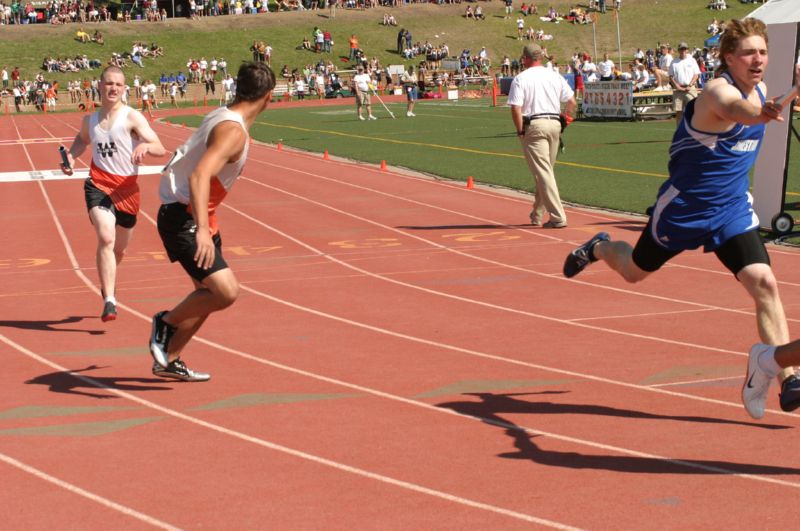 Boys Relay (3 of 100)