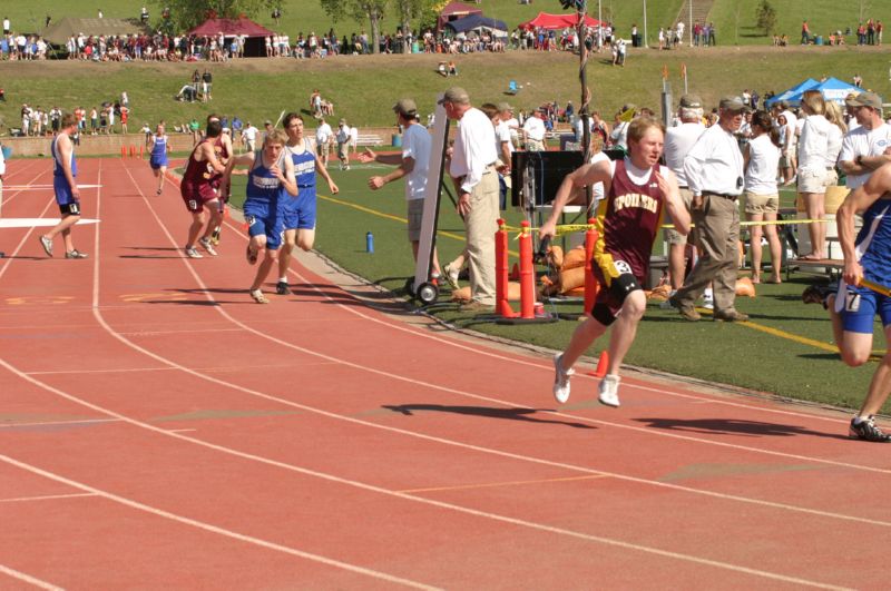 Boys Relay (64 of 100)