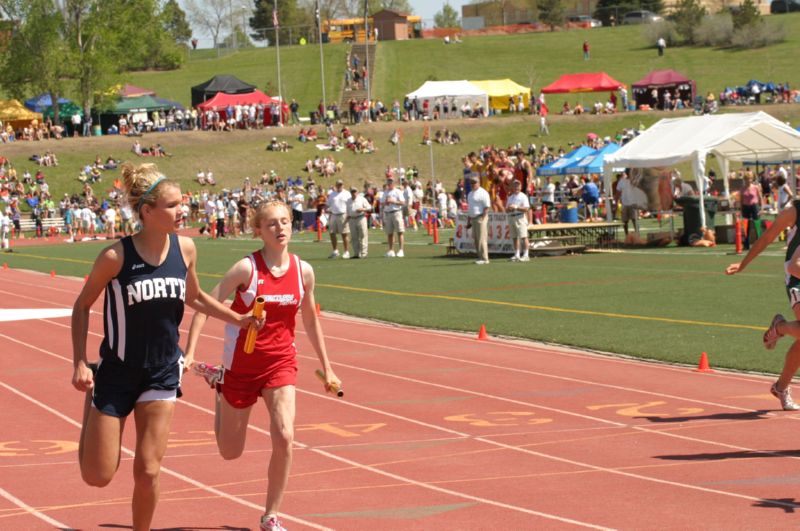 400 Meter Relay - Girls Class A (9 of 12)