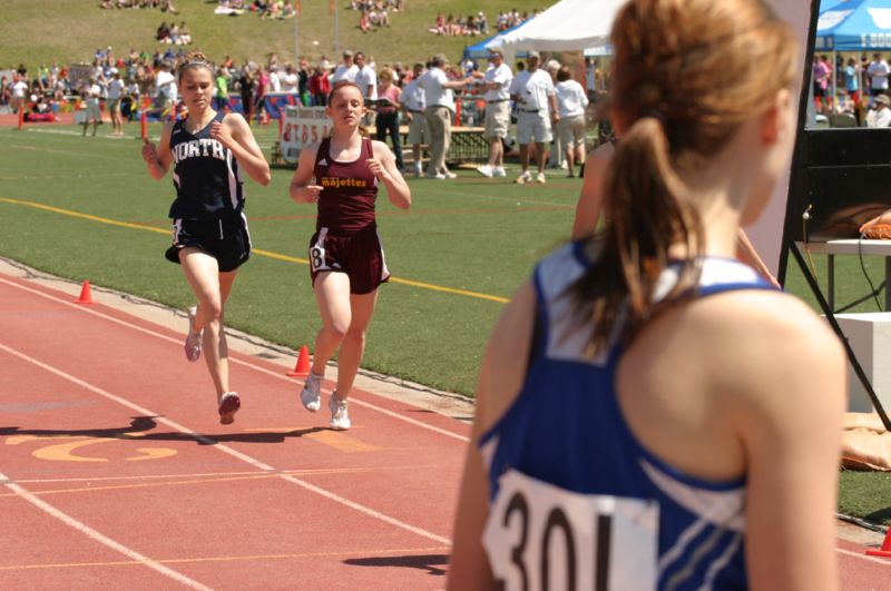 800 Meter Run - Girls Class A (19 of 20)