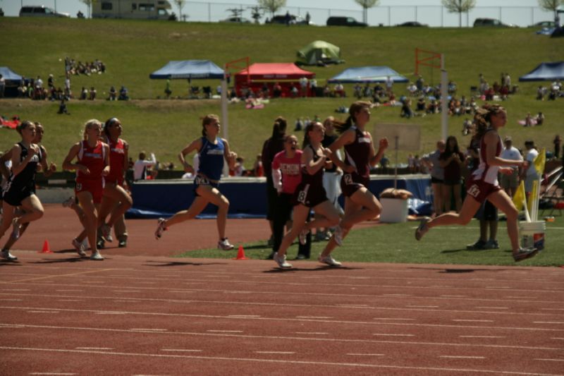 800 Meter Run - Girls Class A (6 of 20)