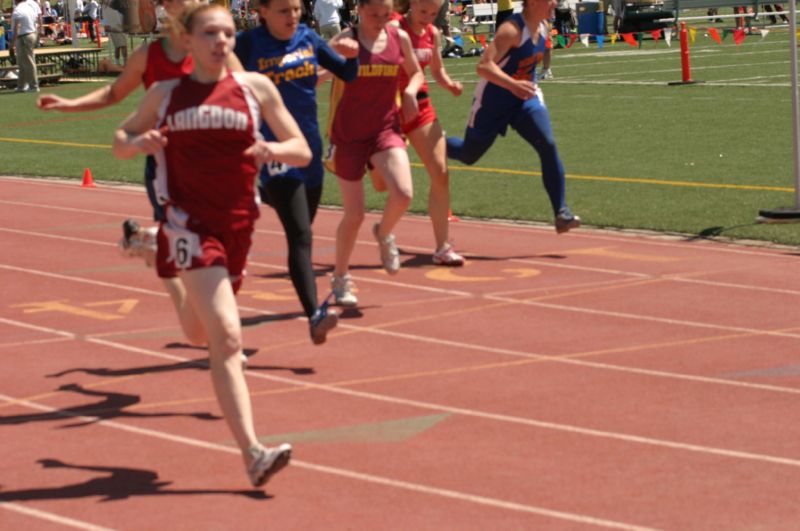 200 Meter Dash - Girls Class B (4 of 6)