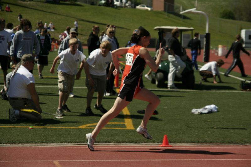 800 Meter Relay - Girls Class B (2 of 16)