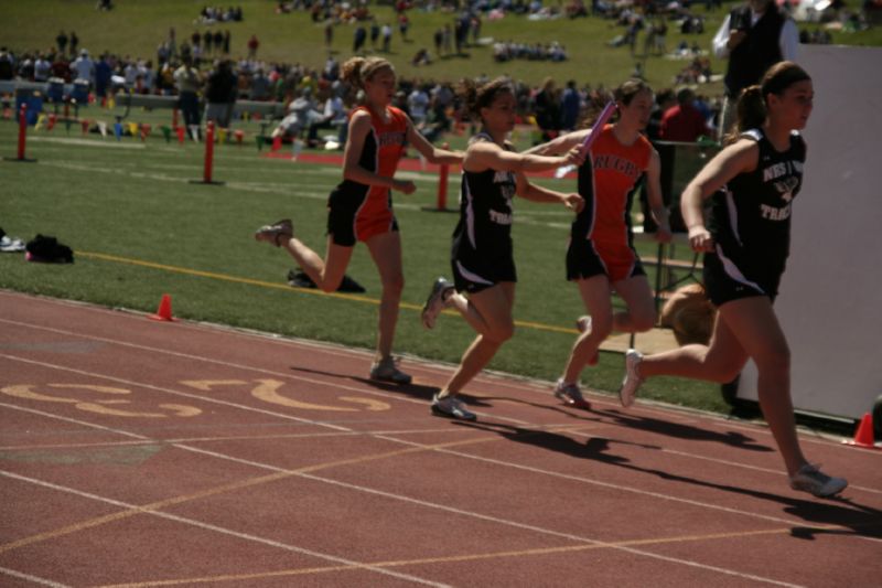 800 Meter Relay - Girls Class B (10 of 16)