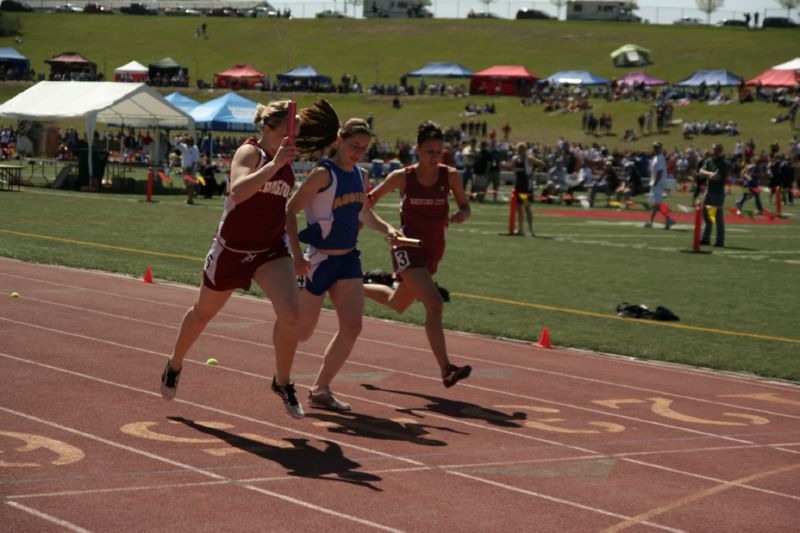 800 Meter Relay - Girls Class B (13 of 16)