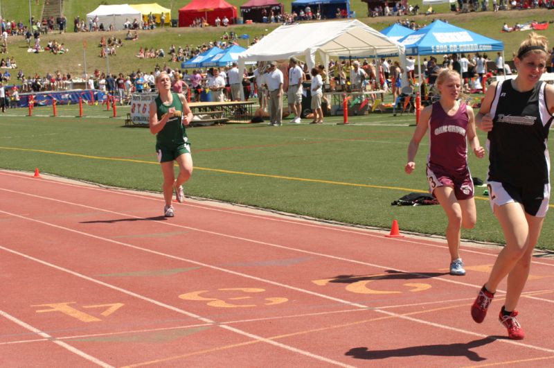 800 Meter Run - Girls Class B (6 of 23)