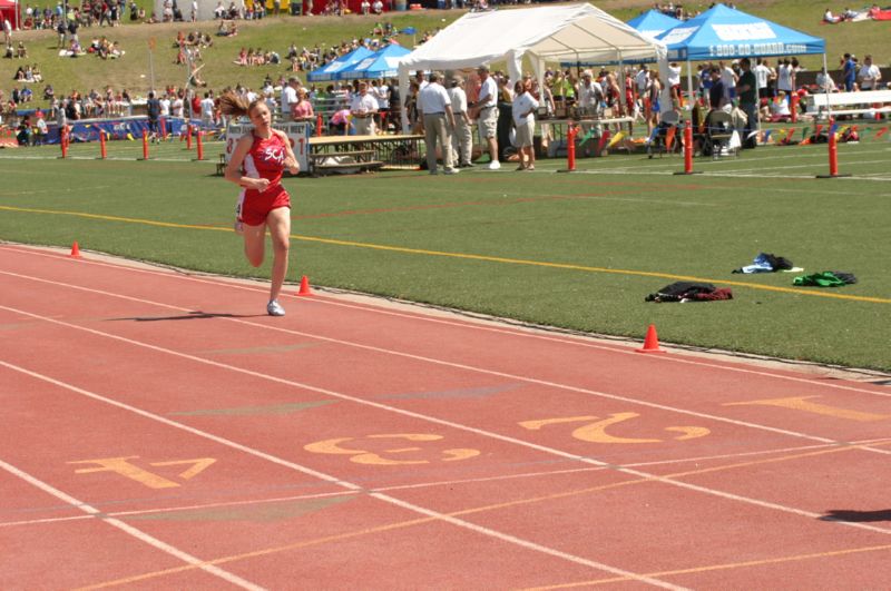 800 Meter Run - Girls Class B (7 of 23)