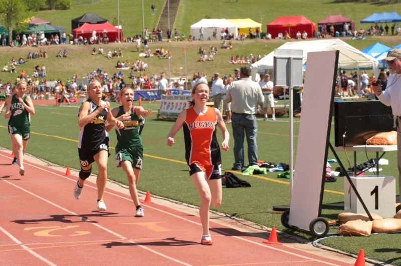 800 Meter Run - Girls Class B (18 of 23)