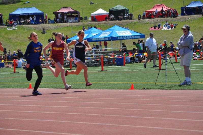 Class B Girls 100 Dash (4 of 14)