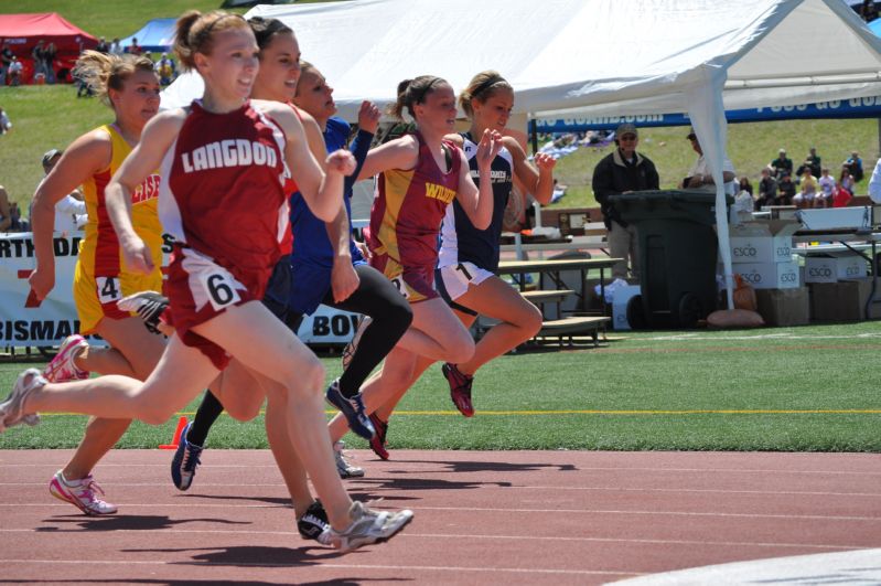 Class B Girls 100 Dash (6 of 14)